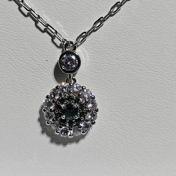 OG Dark Green and white topaz Necklace - Picture 3 of 3